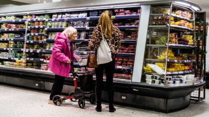 Retail sales fall 0.4 per cent as households cut back on food